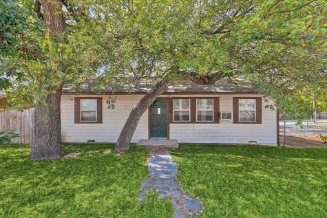 2219 N Elm Street Denton TX 76201