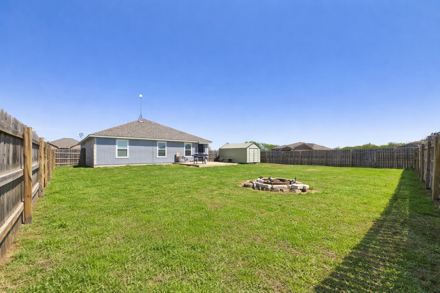 2409 Abigail Lane Mabank TX 75147