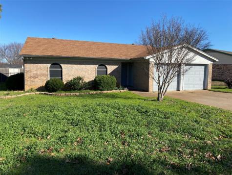 529 Baldwin Avenue Crowley TX 76036