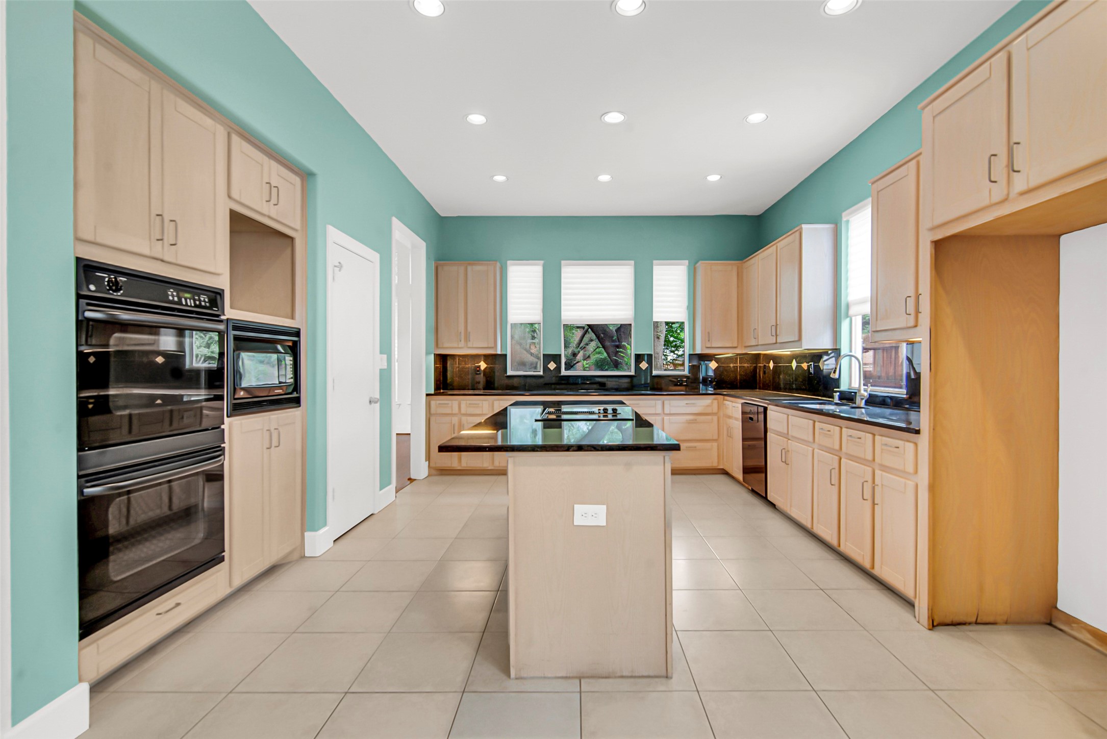 5949 Davenhill Drive Plano TX 75093