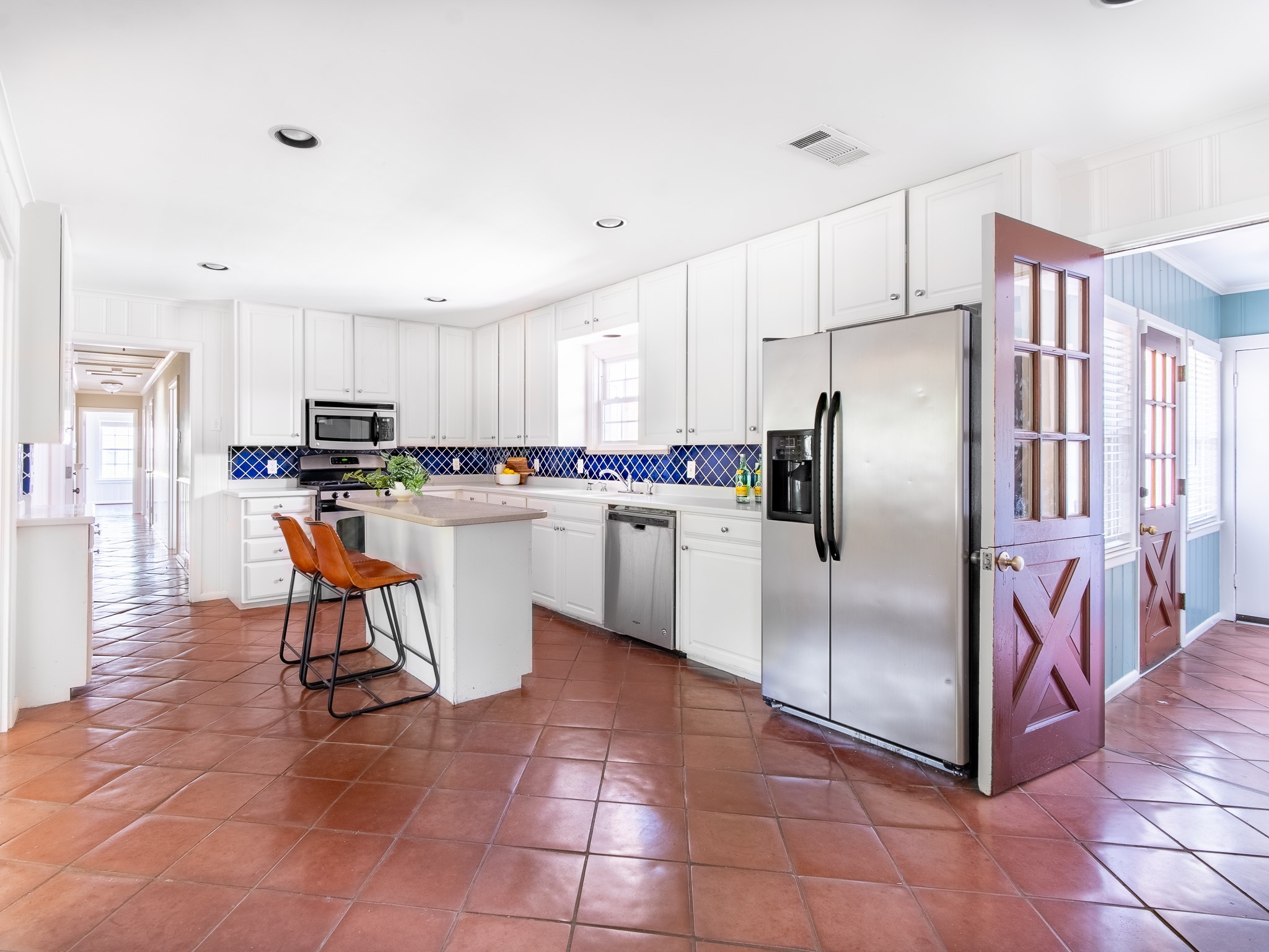 9537 Alta Mira Drive Dallas TX 75218