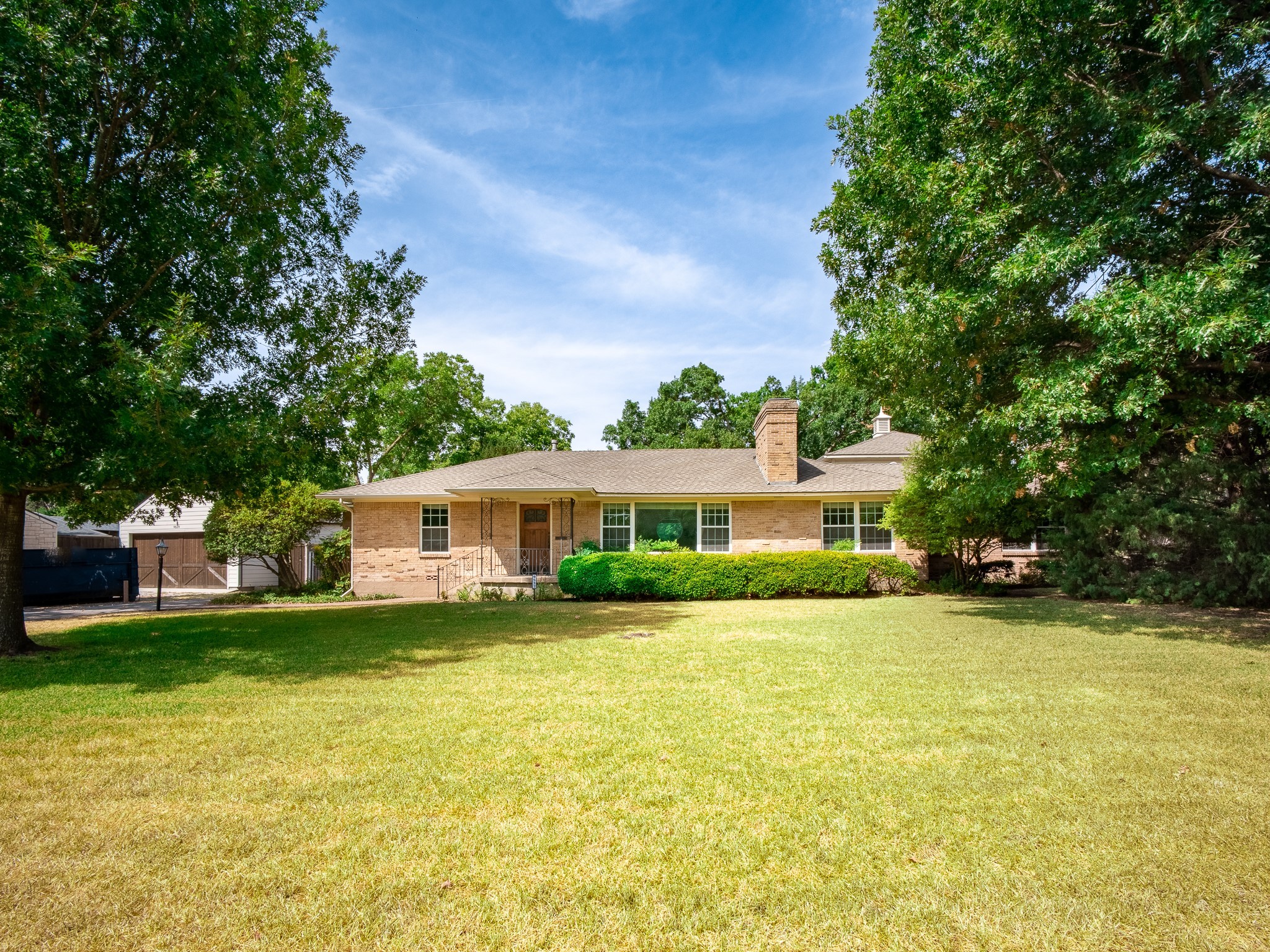 9537 Alta Mira Drive Dallas TX 75218