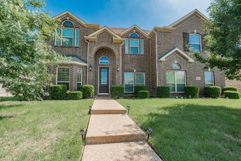 824 Regal Bluff Lane Desoto TX 75115