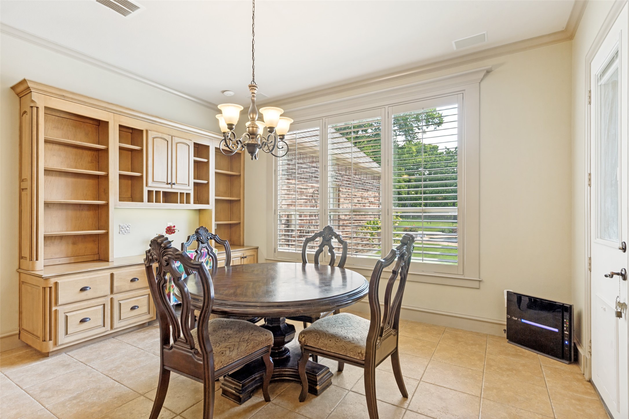 145 Country Vista Circle Burleson TX 76028