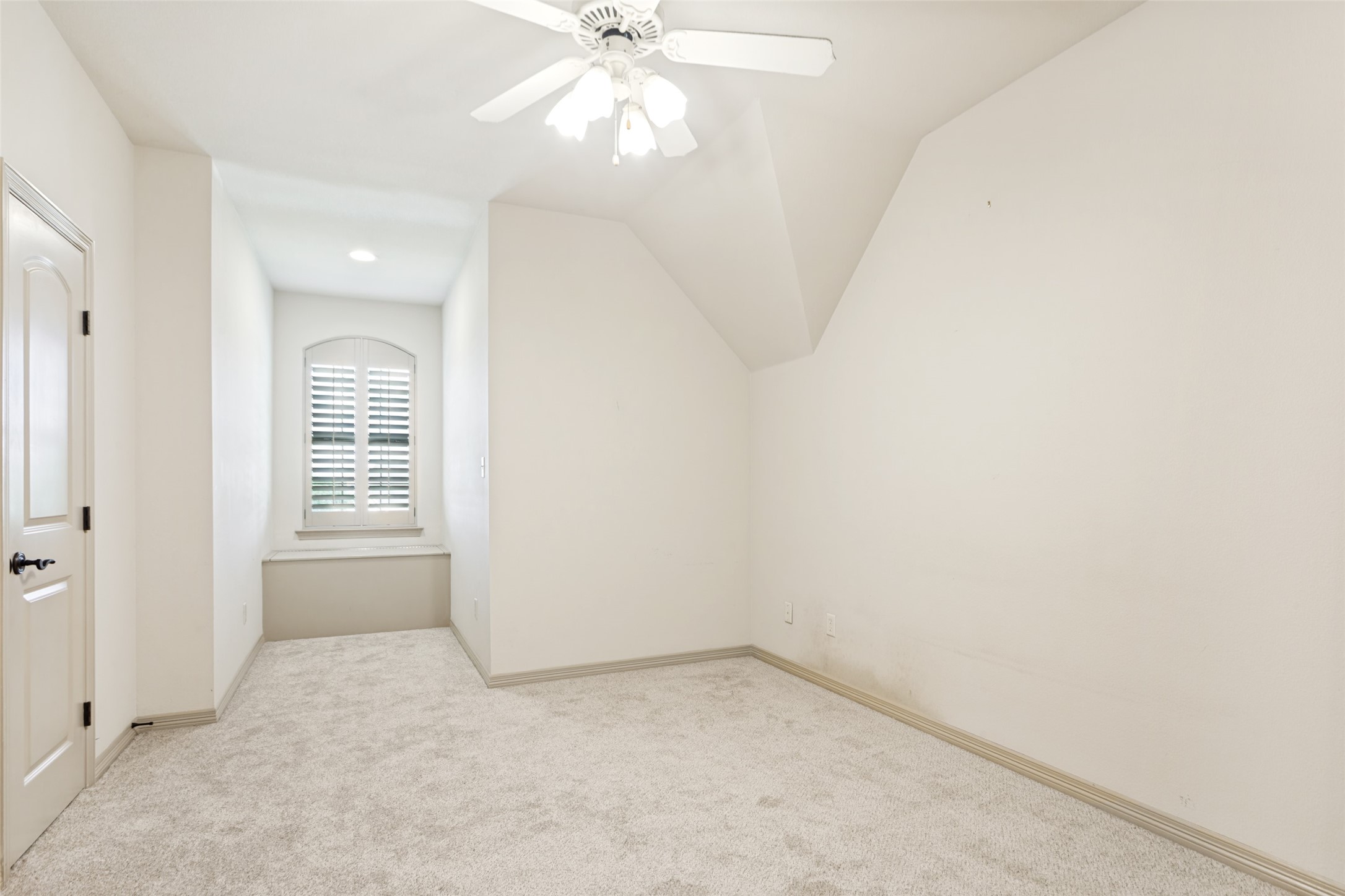 145 Country Vista Circle Burleson TX 76028