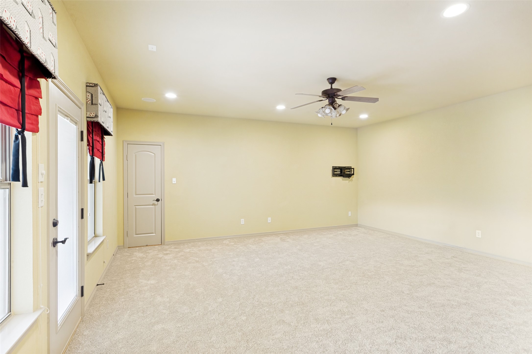 145 Country Vista Circle Burleson TX 76028
