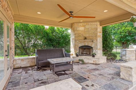 145 Country Vista Circle Burleson TX 76028