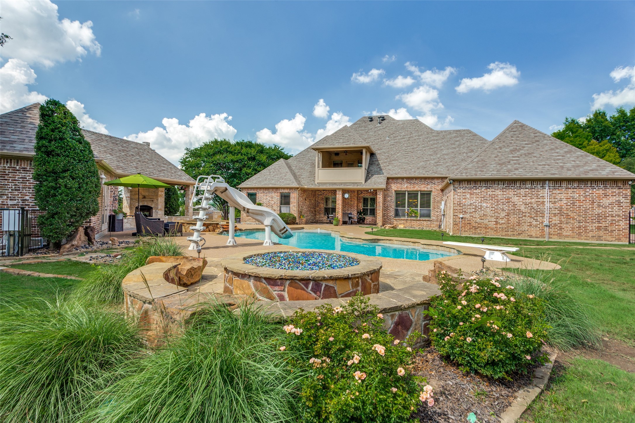 145 Country Vista Circle Burleson TX 76028