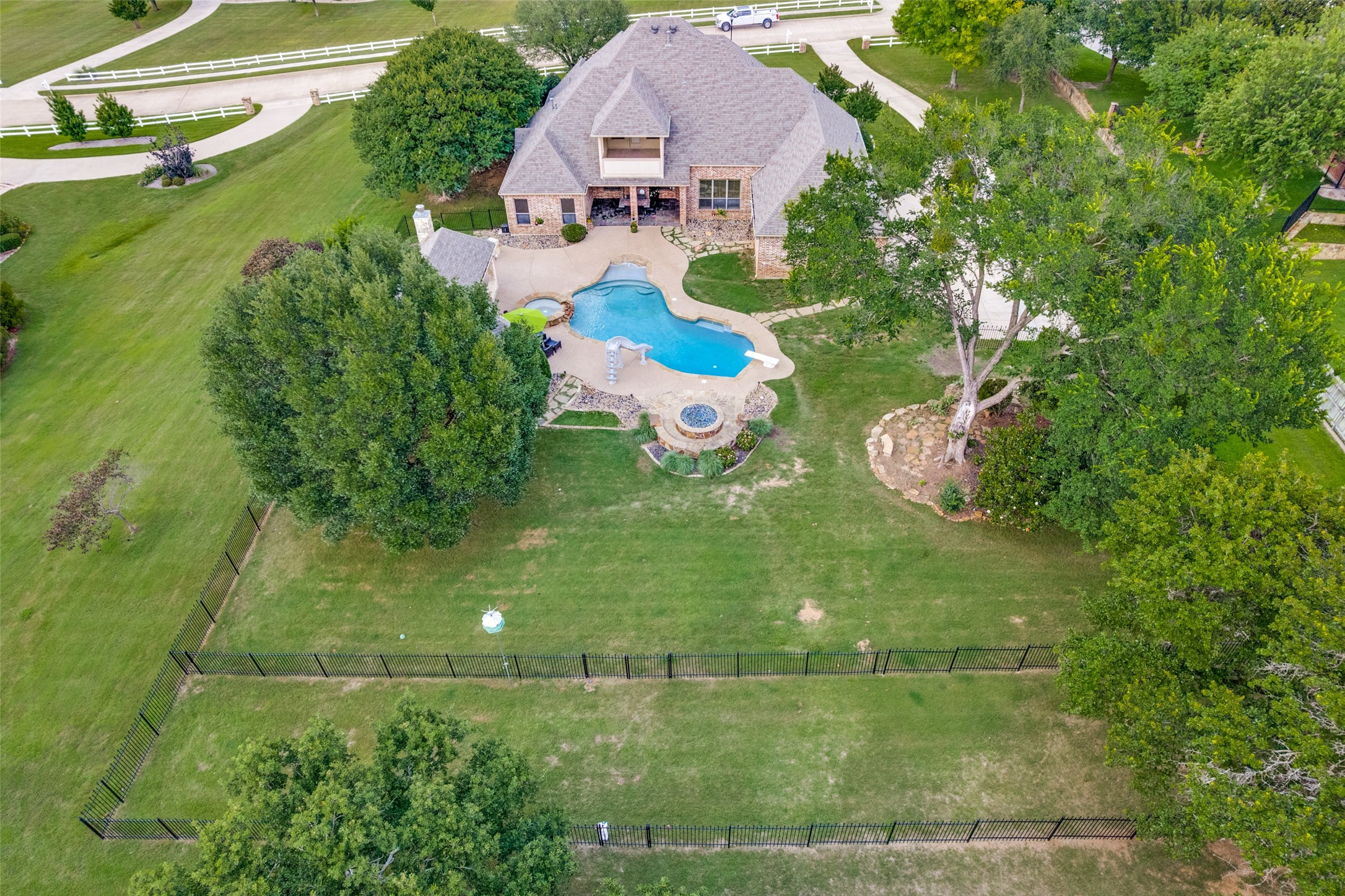 145 Country Vista Circle Burleson TX 76028