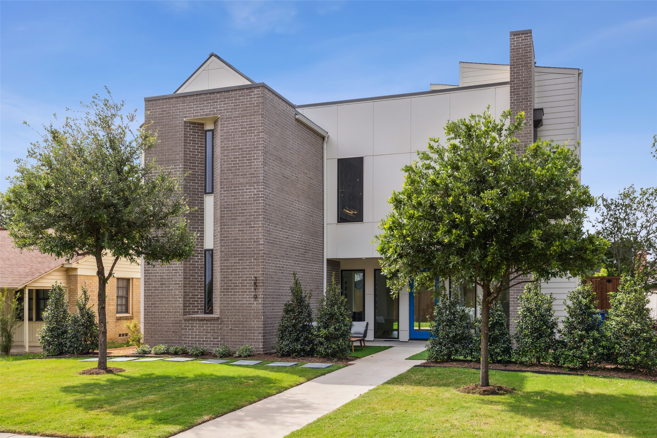 3519 S Versailles Avenue Dallas TX 75209