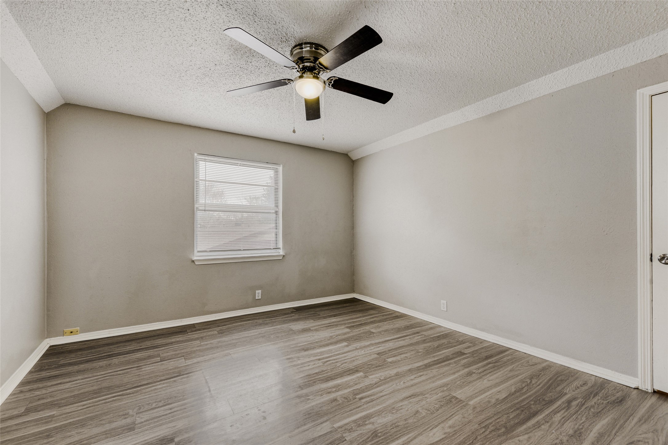 205 San Jacinto Court Waxahachie TX 75165