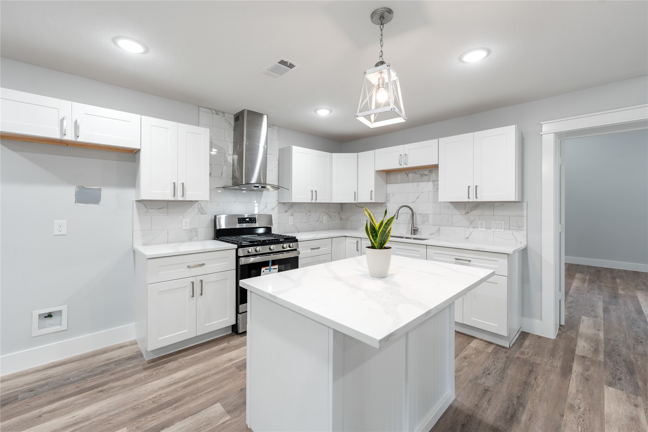 7469 Meadowcrest Drive Fort Worth TX 76112