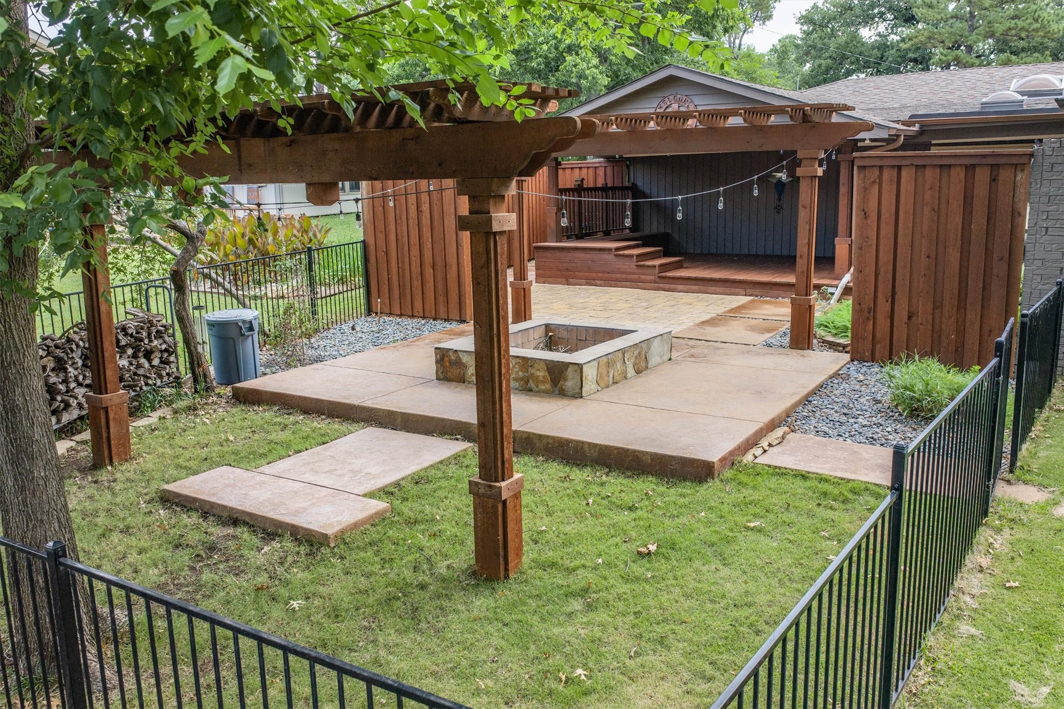 111 N Clearwater Drive Highland Village TX 75077