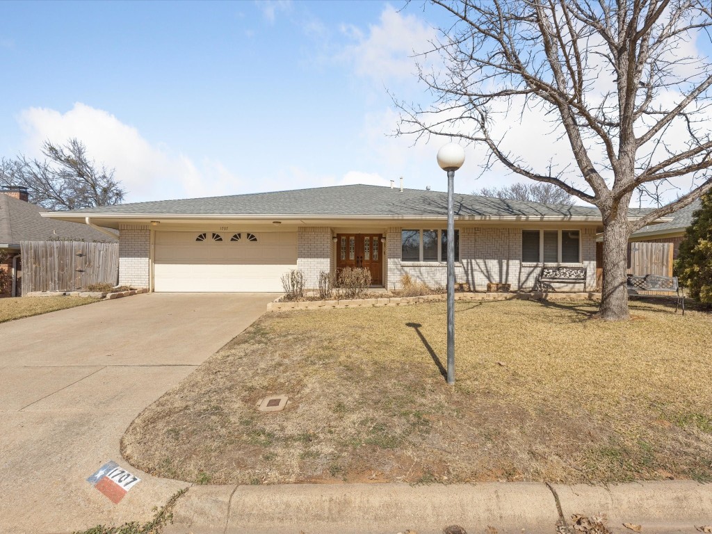 1707 Lincrest Court Arlington TX 76012