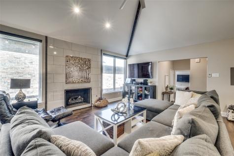6222 Twin Oaks Circle Dallas TX 75240