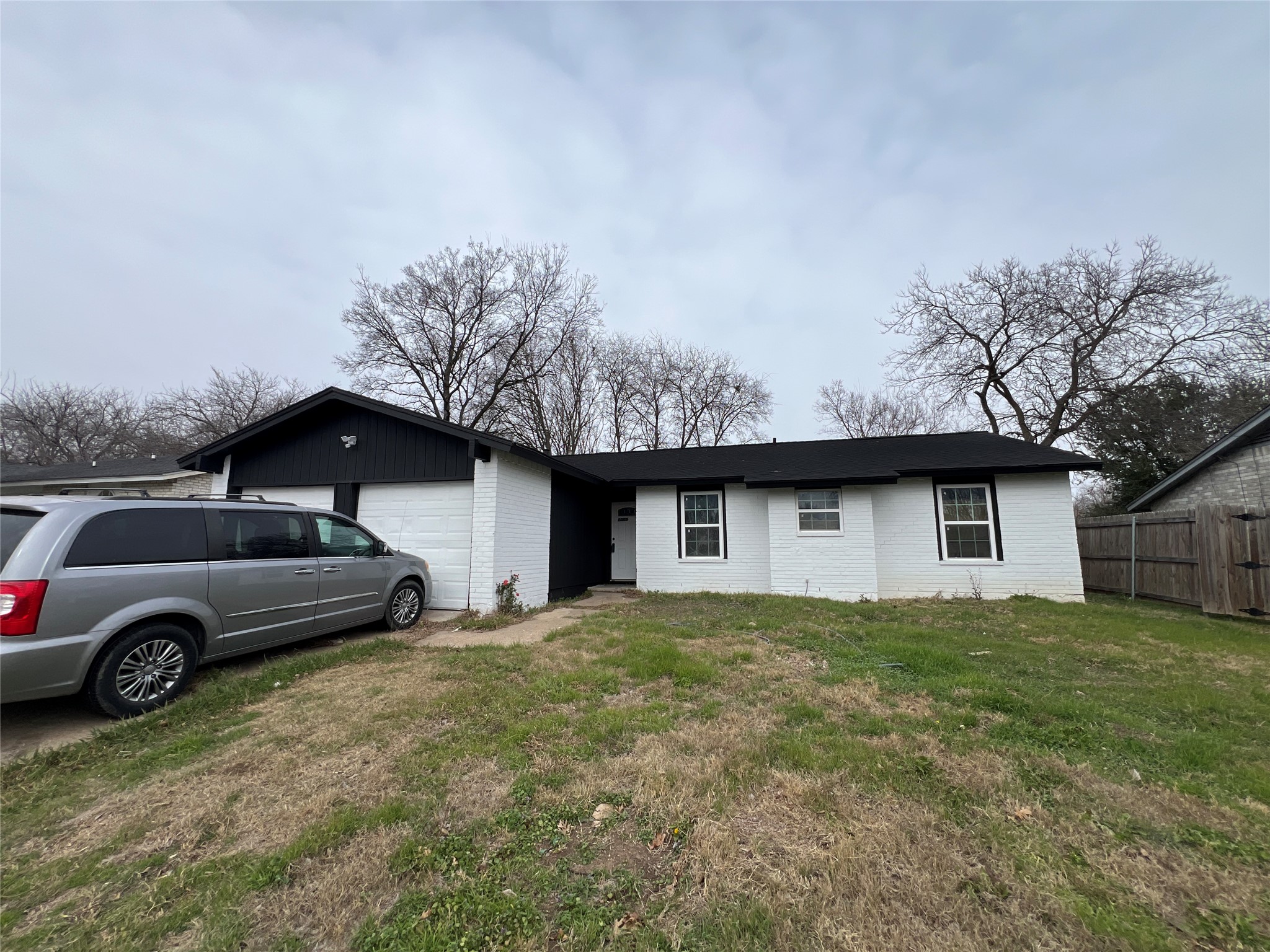 1009 Dawnview Street Arlington TX 76014