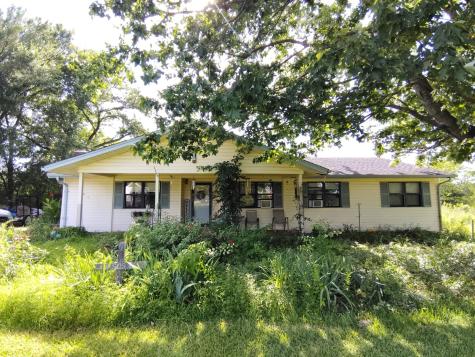 399 County Road NE 2100 Mount Vernon TX 75457
