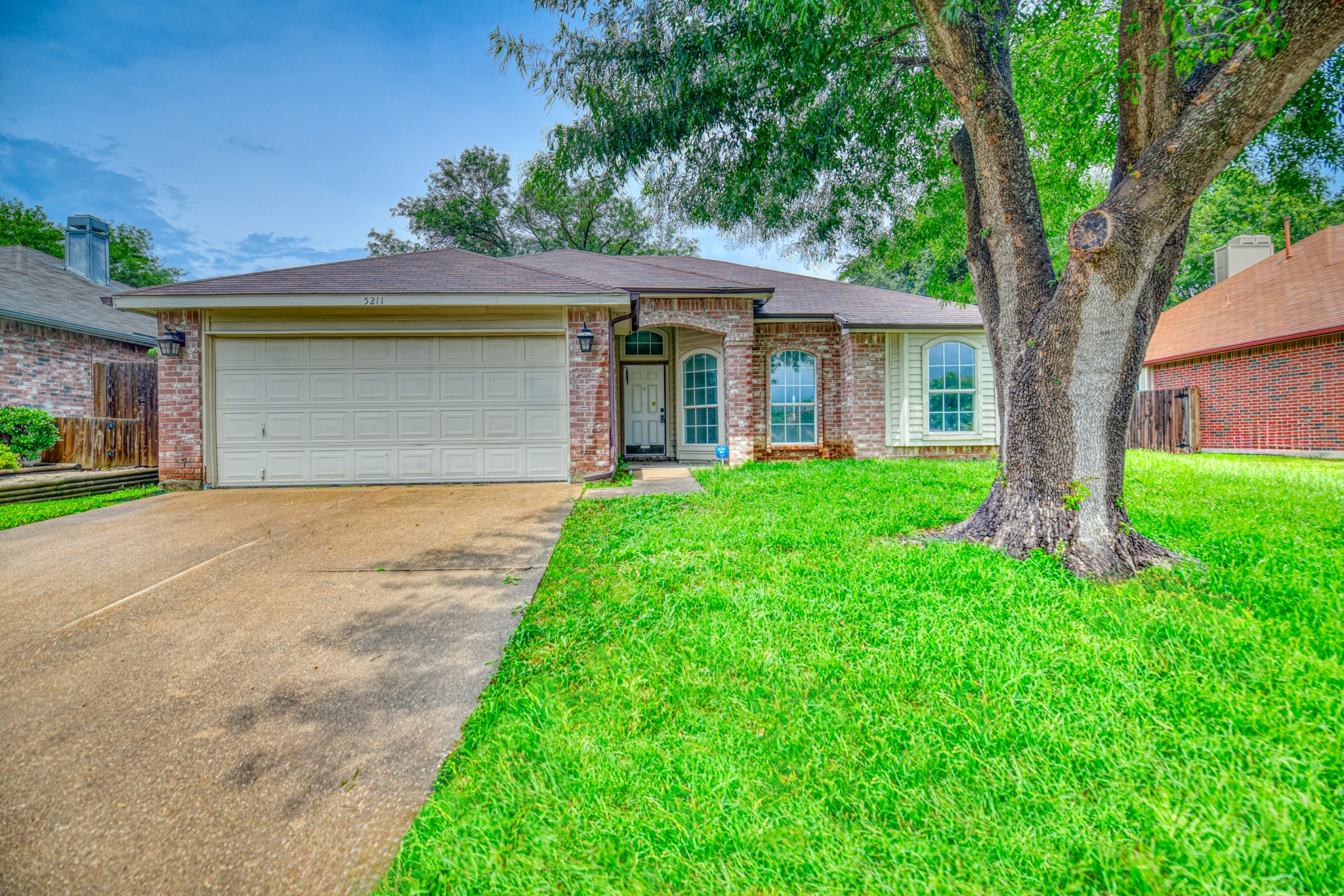 5211 Rio Bravo Drive Arlington TX 76017