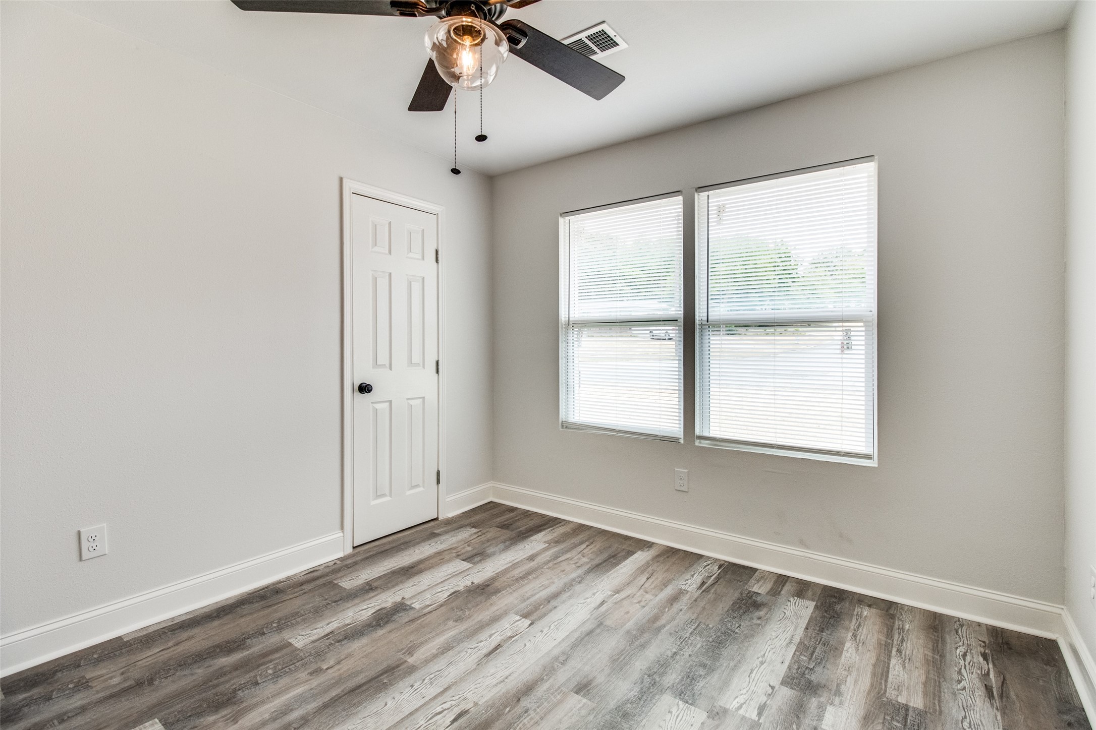 1201 Ridgewood Road Denison TX 75020