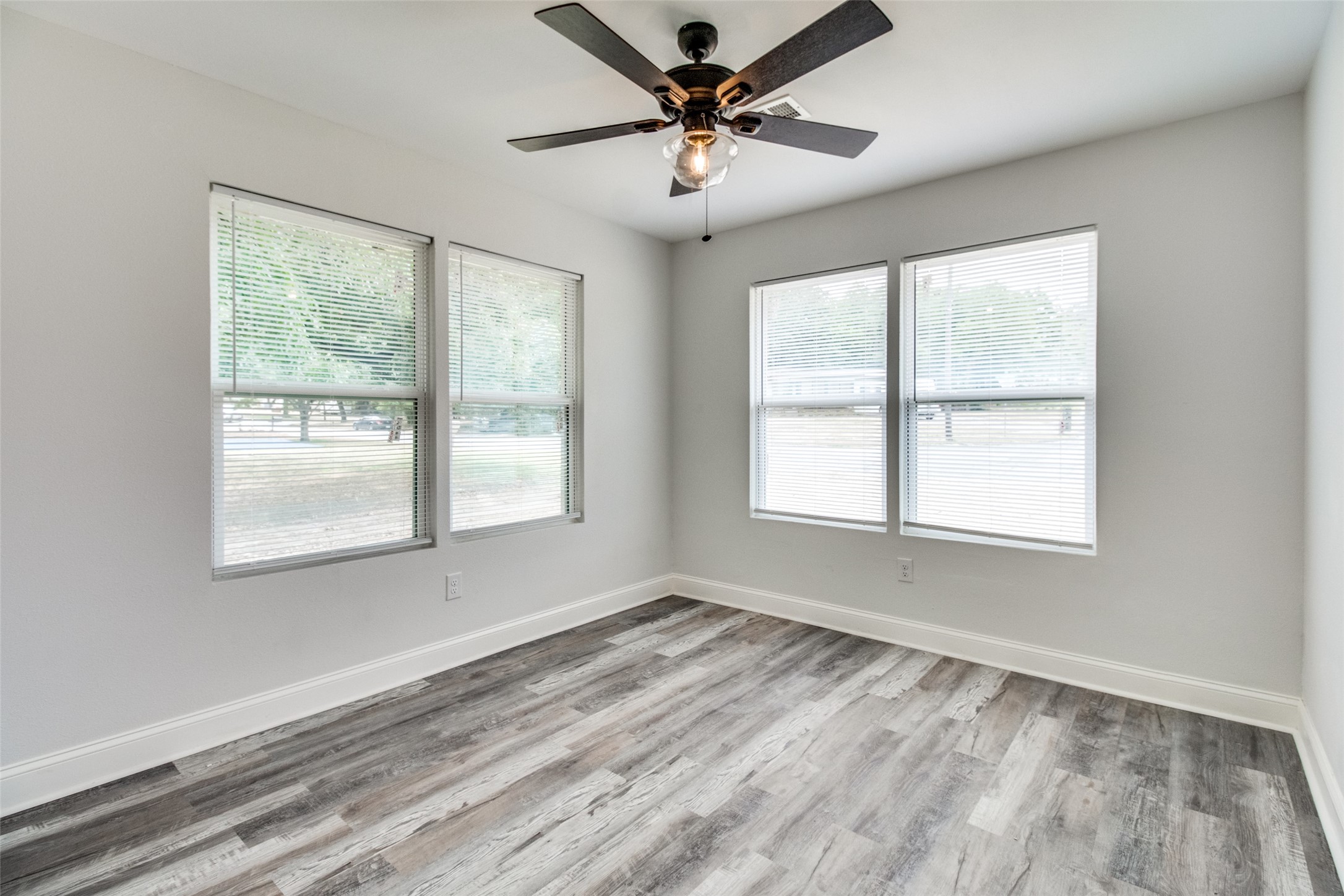 1201 Ridgewood Road Denison TX 75020