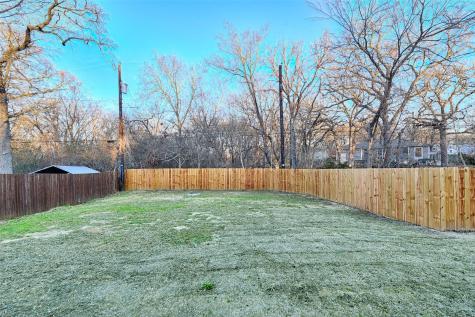 1201 Ridgewood Road Denison TX 75020