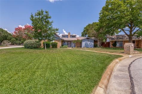 3701 Village Glen Trail Arlington TX 76016