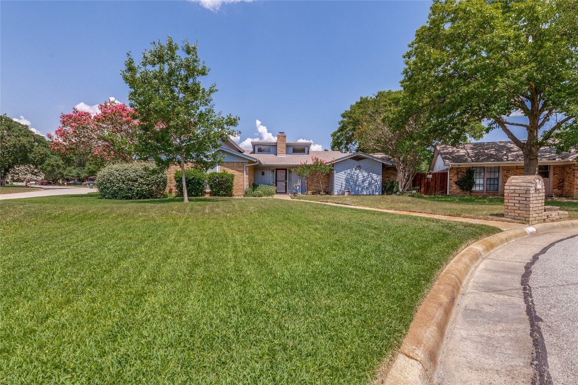 3701 Village Glen Trail Arlington TX 76016