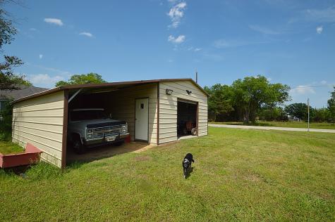 5913 Farm Road 1528 Klondike TX 75448