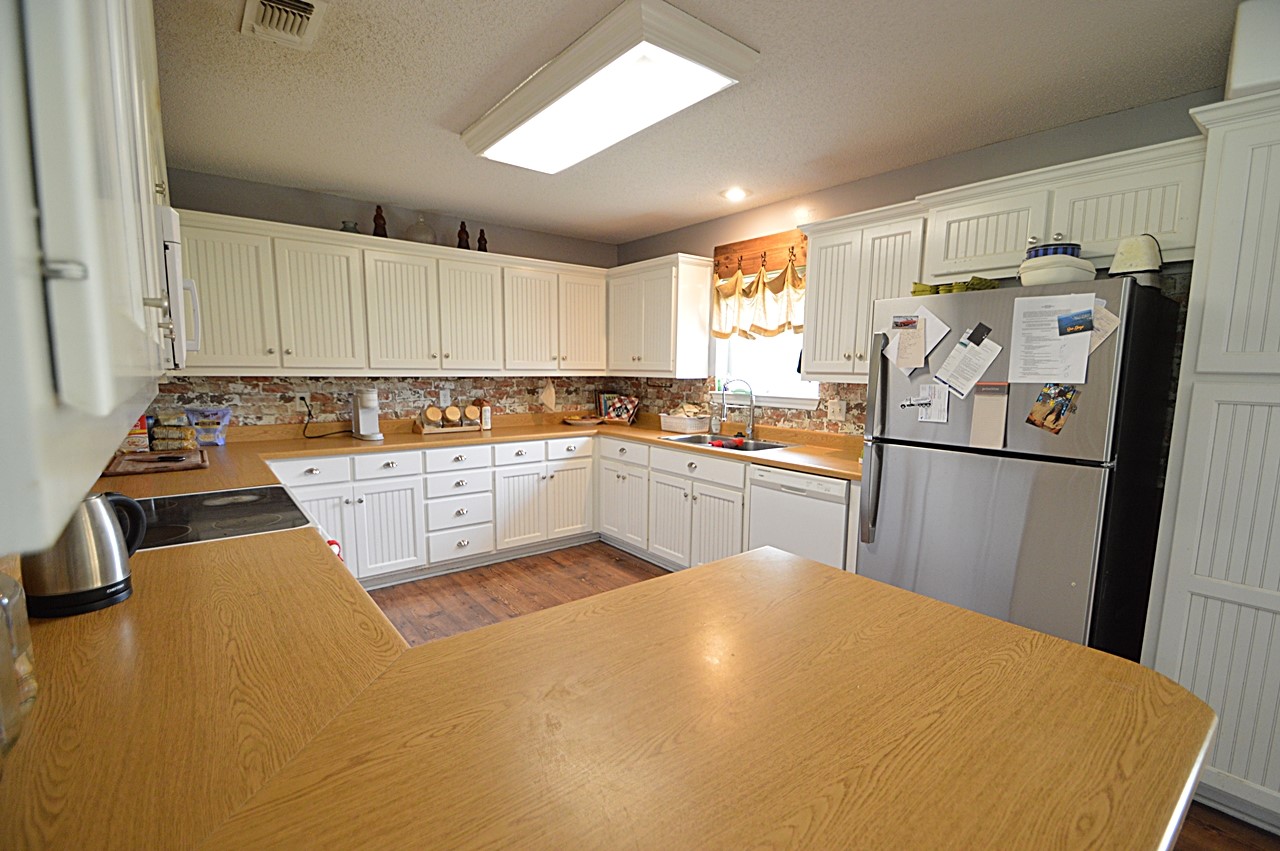 5913 Farm Road 1528 Klondike TX 75448