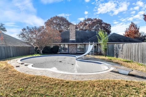 1331 Briarmeade Drive Duncanville TX 75137