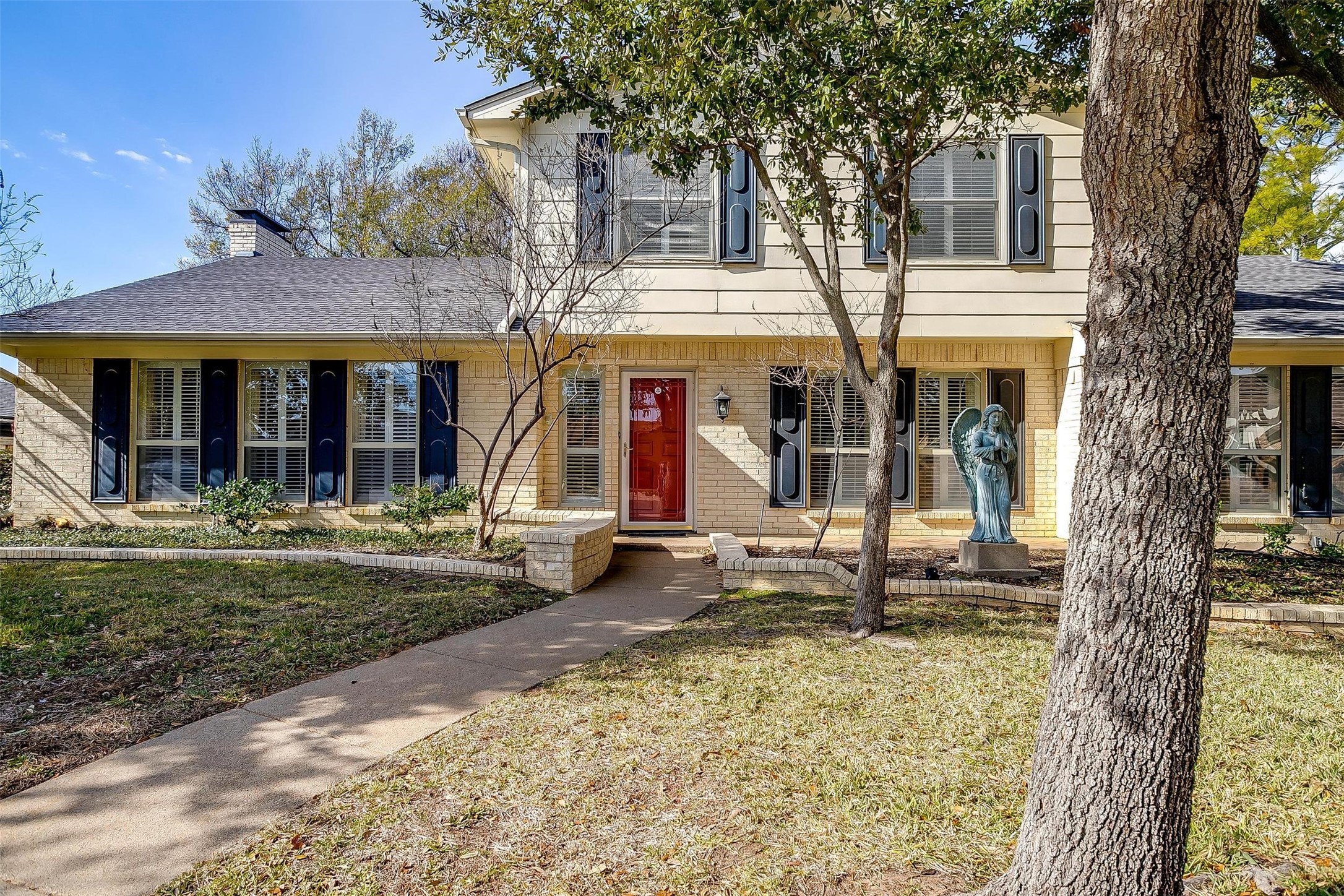 1604 Forest Glen Court Pantego TX 76013