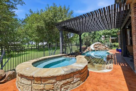 8810 Crockett Drive Argyle TX 76226