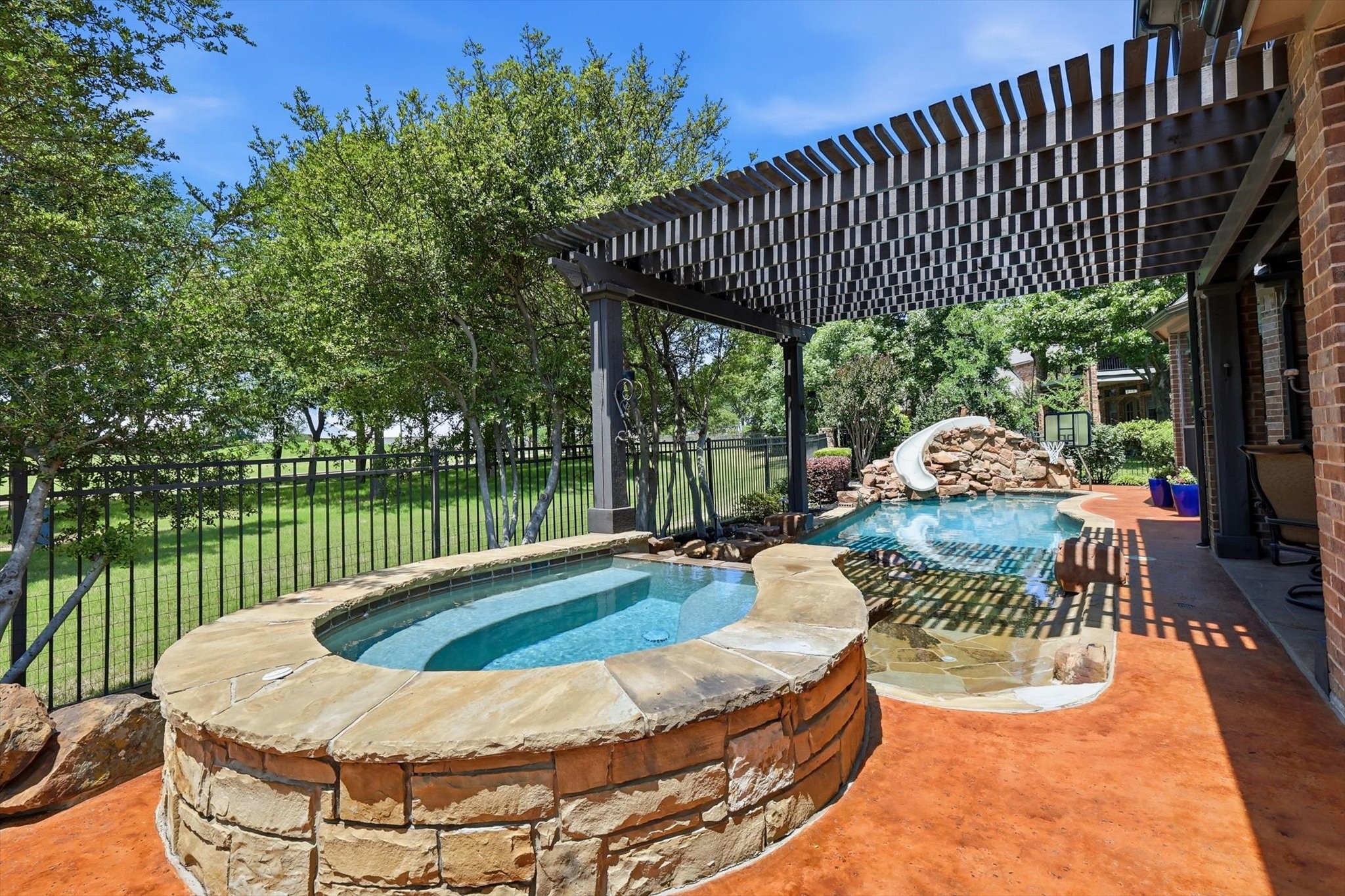 8810 Crockett Drive Argyle TX 76226