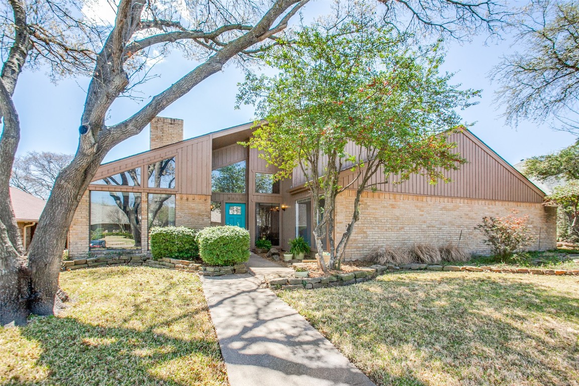 9514 Hill View Drive Dallas TX 75231