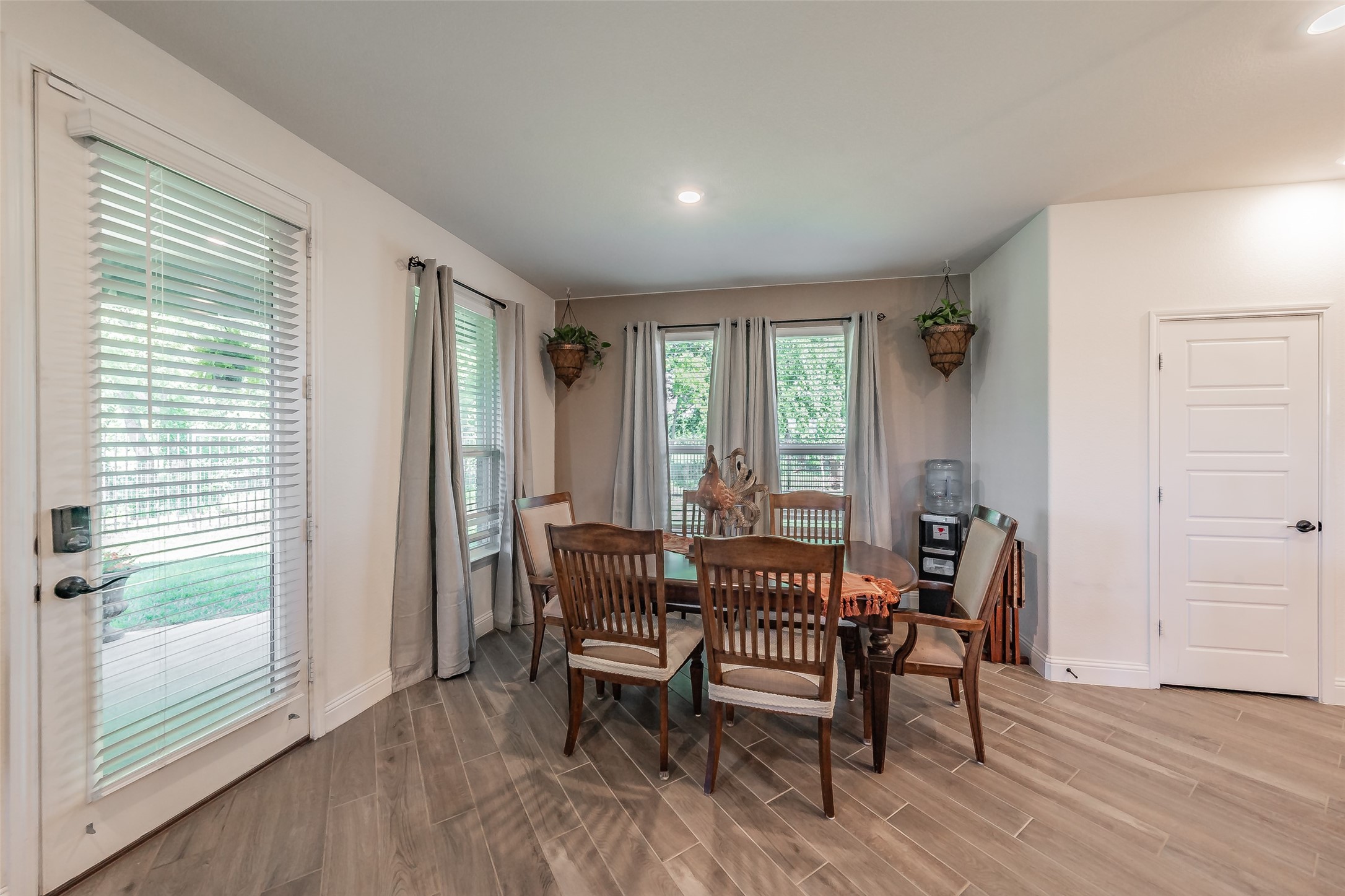 1041 Auburn Drive Justin TX 76247
