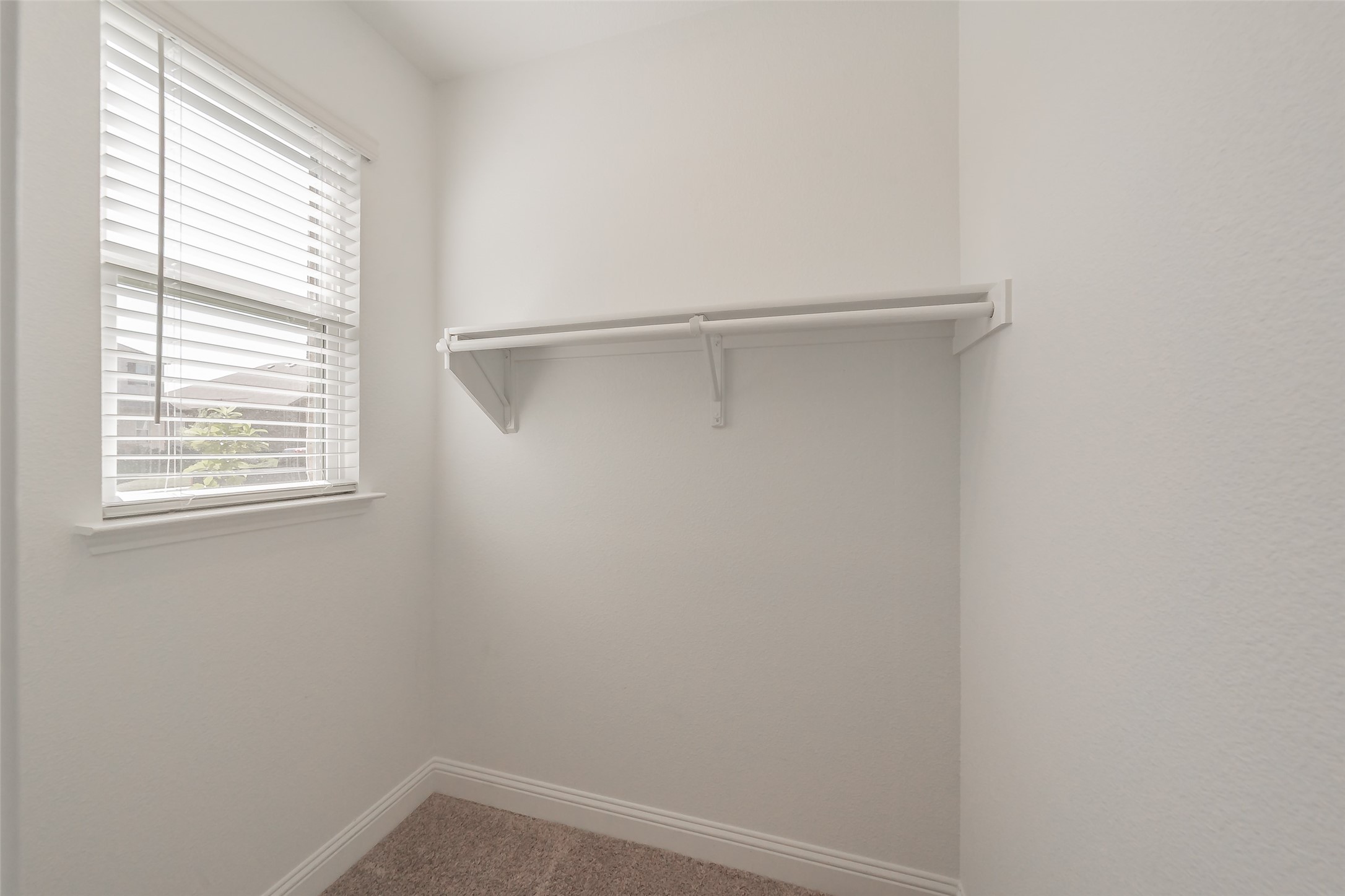 1041 Auburn Drive Justin TX 76247