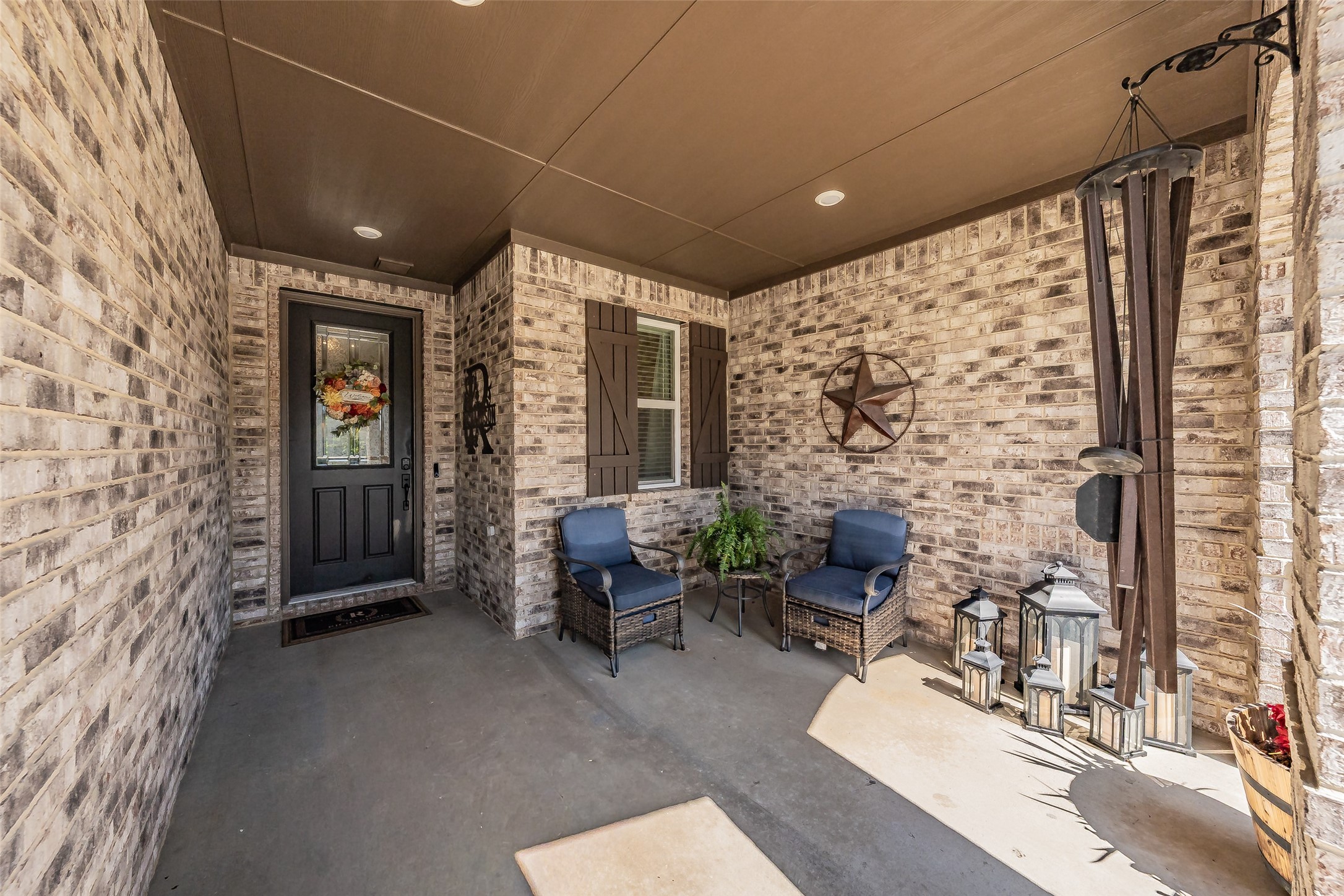 1041 Auburn Drive Justin TX 76247