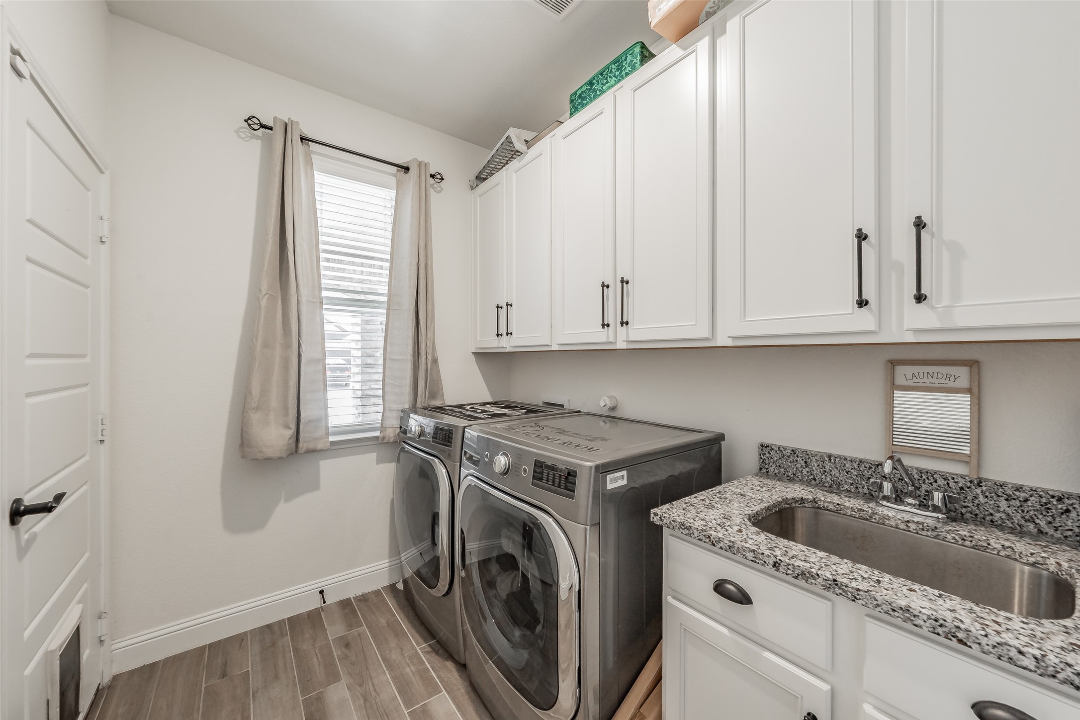 1041 Auburn Drive Justin TX 76247