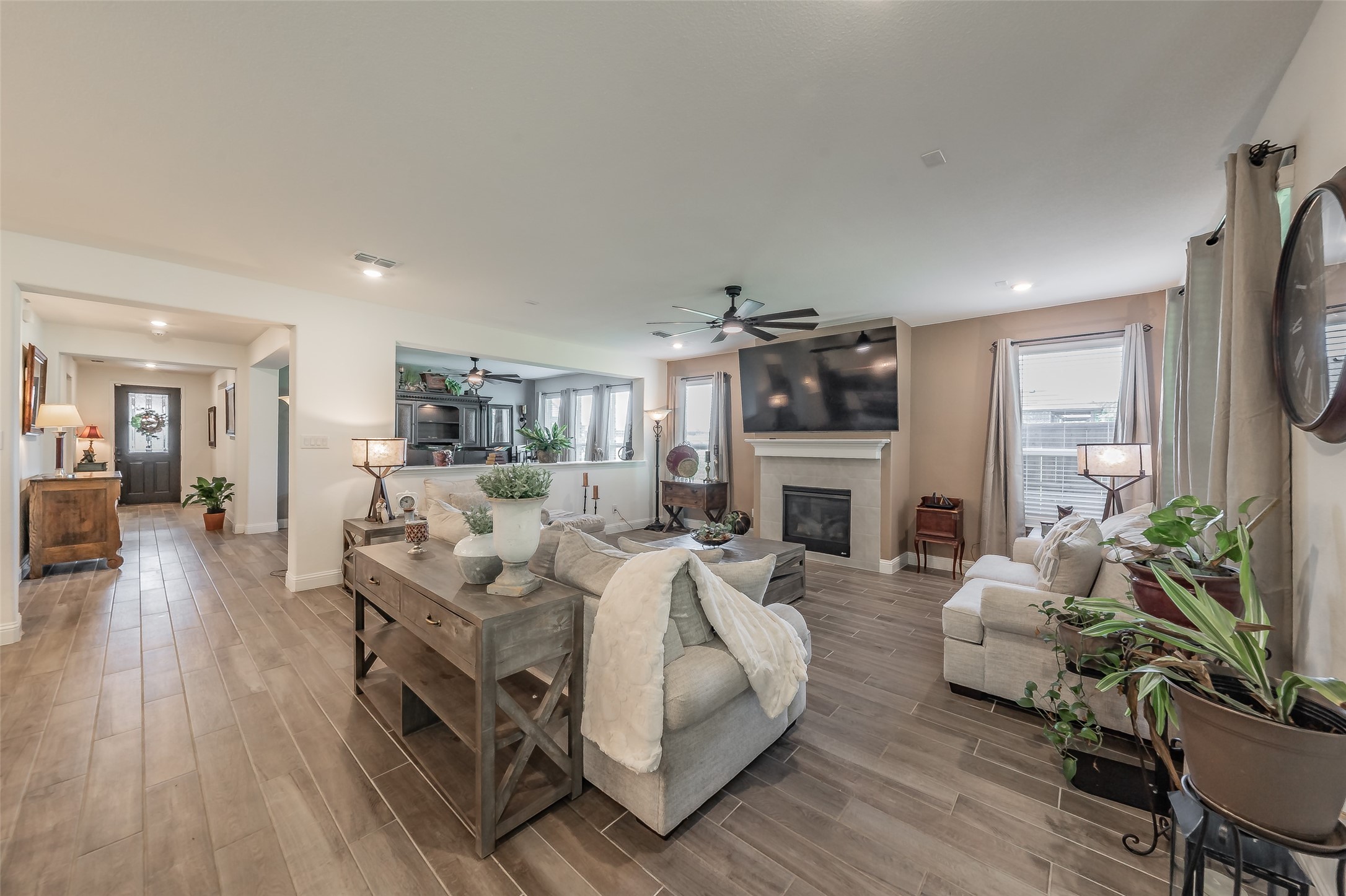 1041 Auburn Drive Justin TX 76247