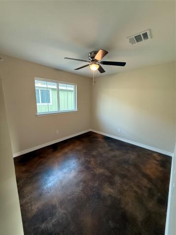 1710 E Avenue J Lampasas TX 76550