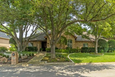 2311 Woodsong Trail Arlington TX 76016