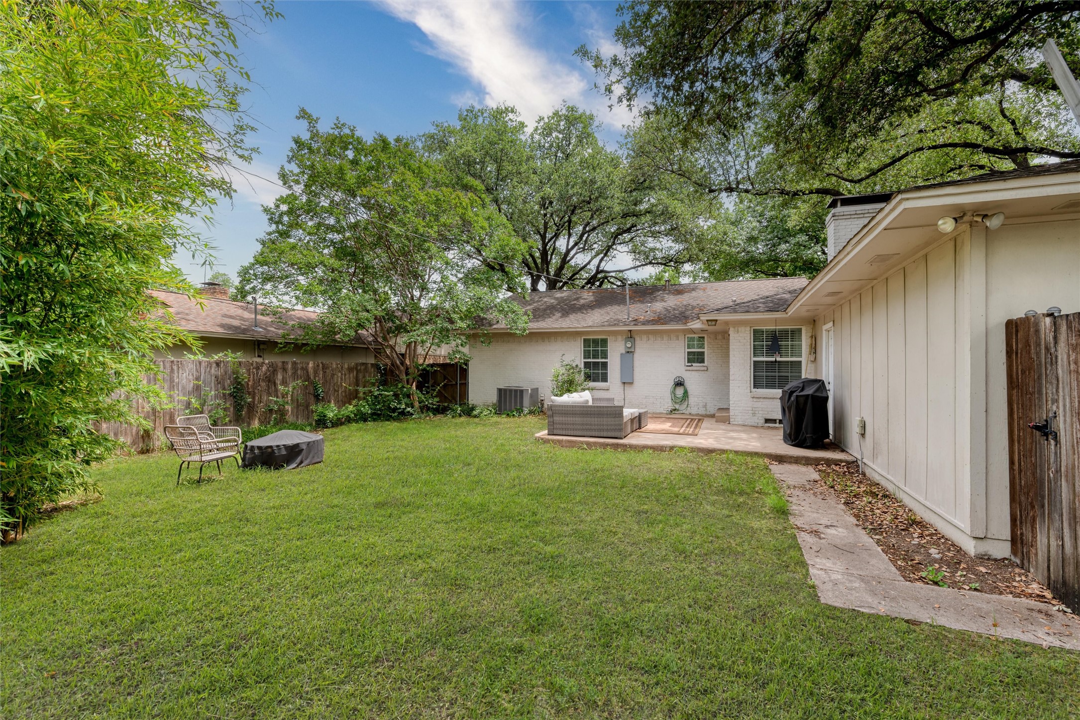 10515 Yorkford Drive Dallas TX 75238