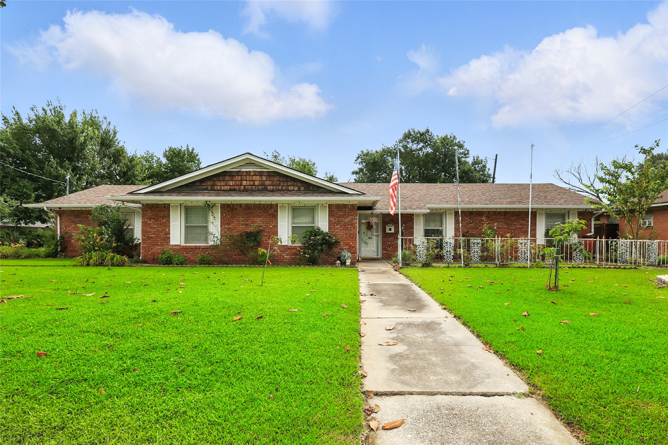 1314 Magnolia Street Gainesville TX 76240