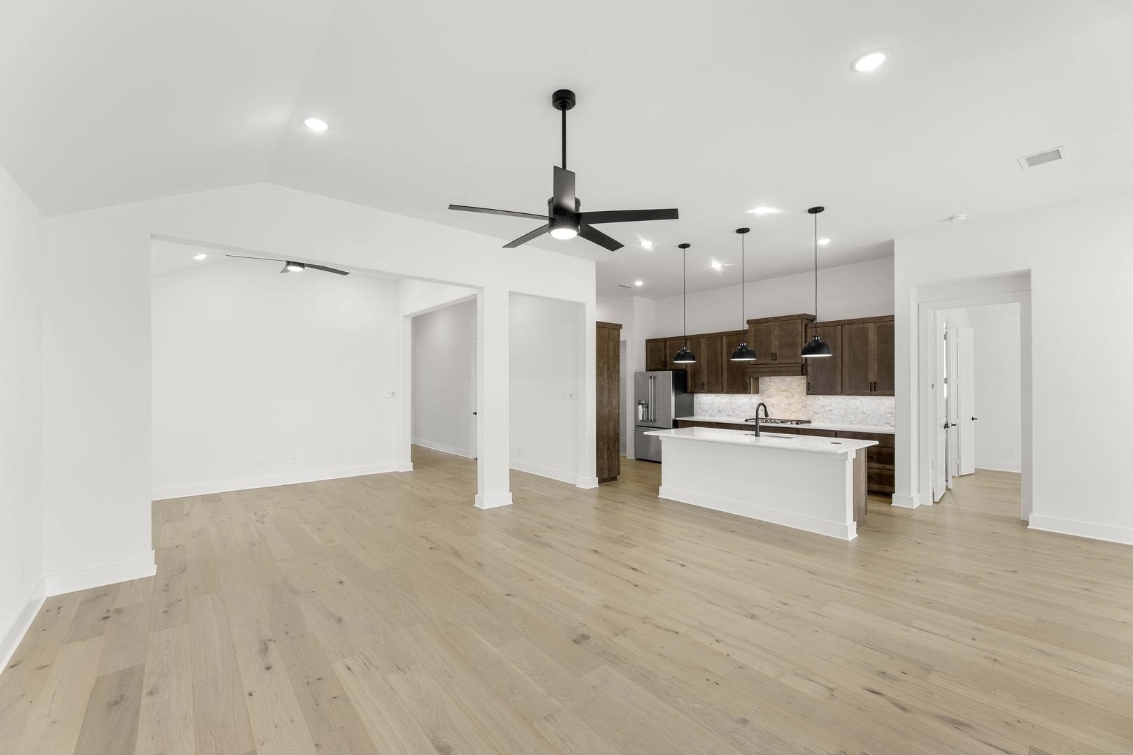 712 Hawthorn Lane Mansfield TX 76063