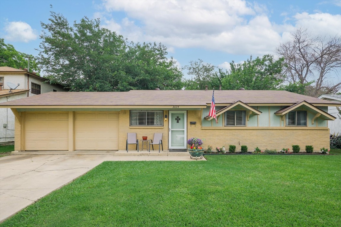 3624 Larry Street Haltom City TX 76117