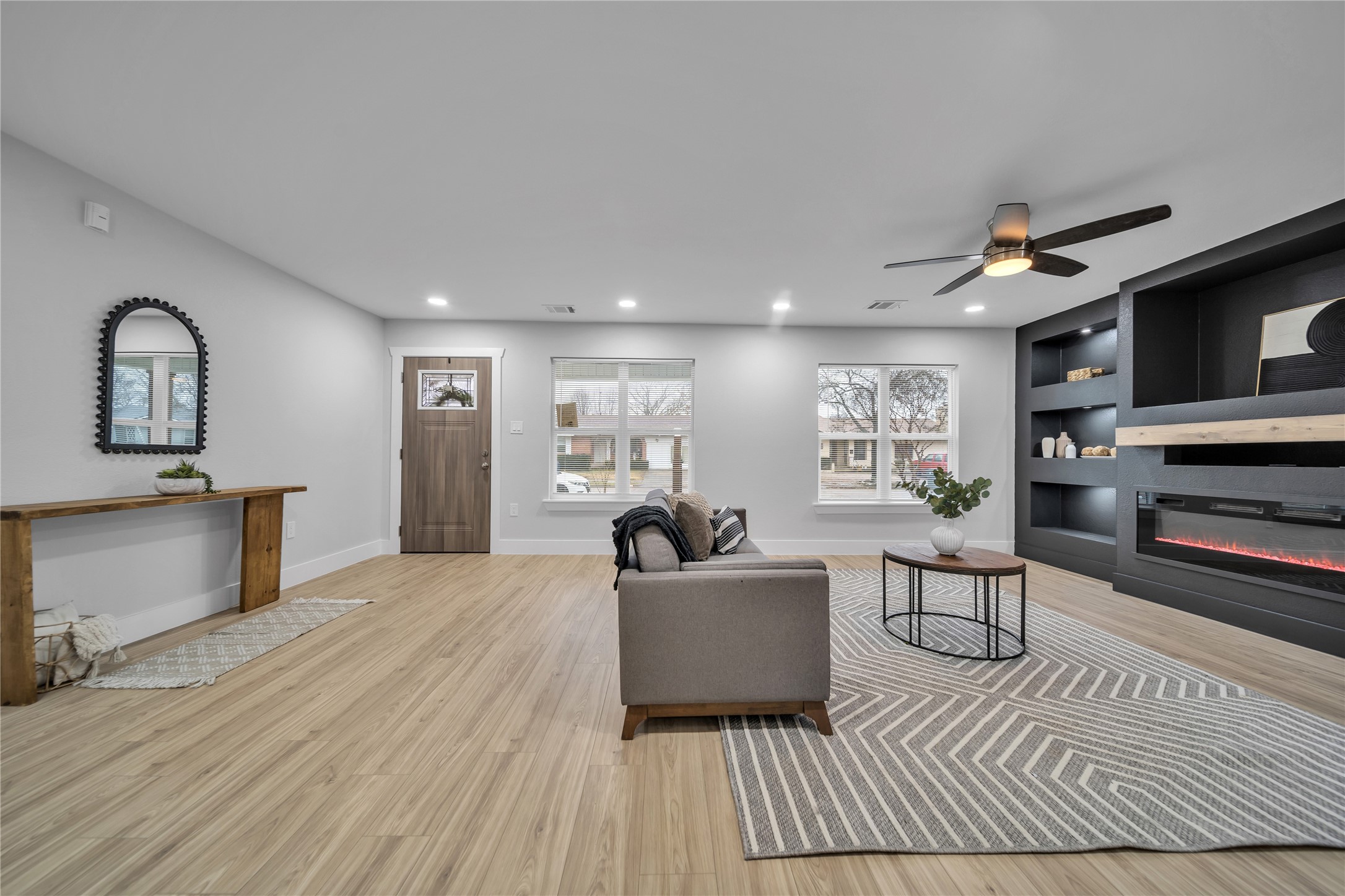 1213 Bowie Street Garland TX 75040