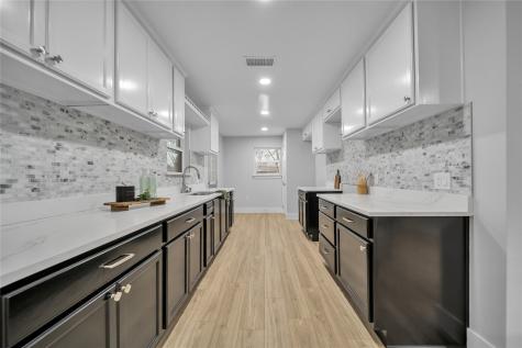 1213 Bowie Street Garland TX 75040