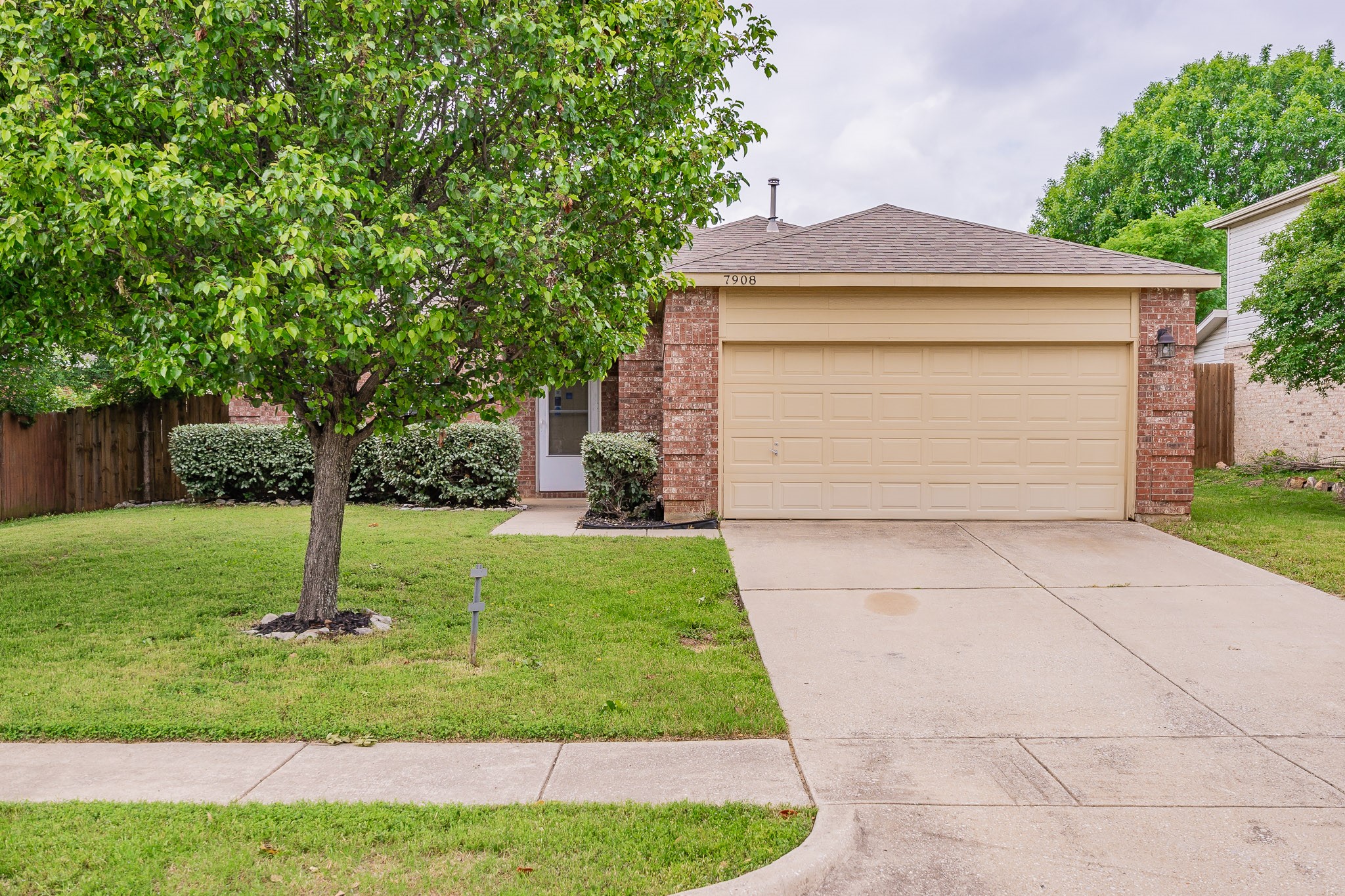 7908 Mirror Rock Lane Denton TX 76210