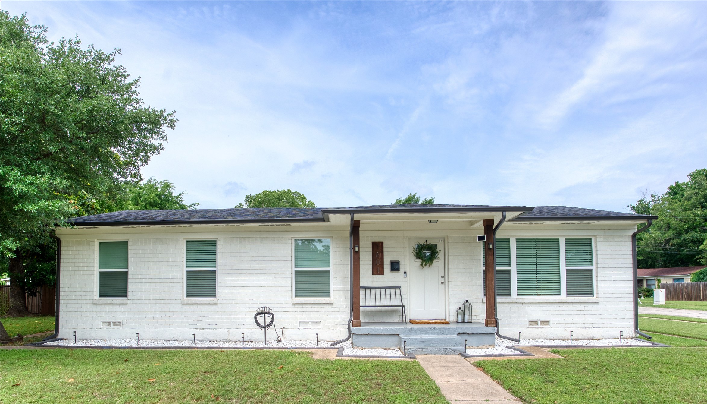1601 Rindie Street Irving TX 75060