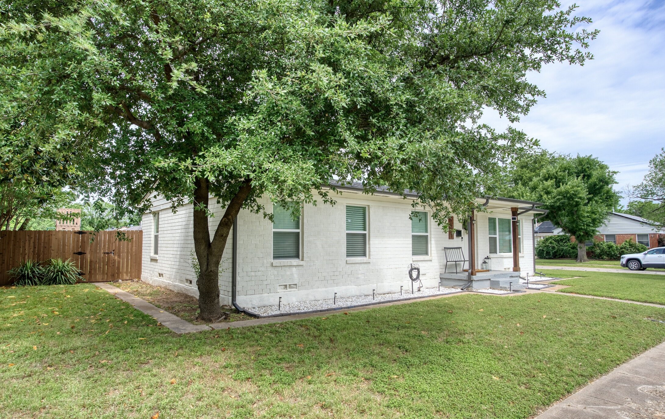 1601 Rindie Street Irving TX 75060